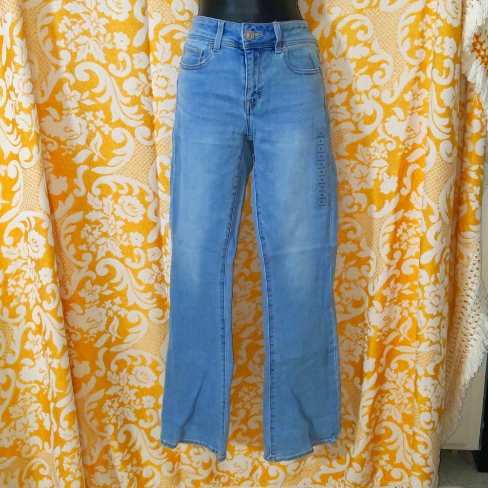 American Eagle Boot Kick Jeans Size 6 NWT